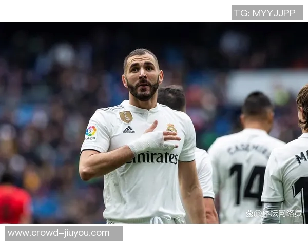 全球足球巨星绰号汇总揭秘你不知道的那些传奇外号与背后故事